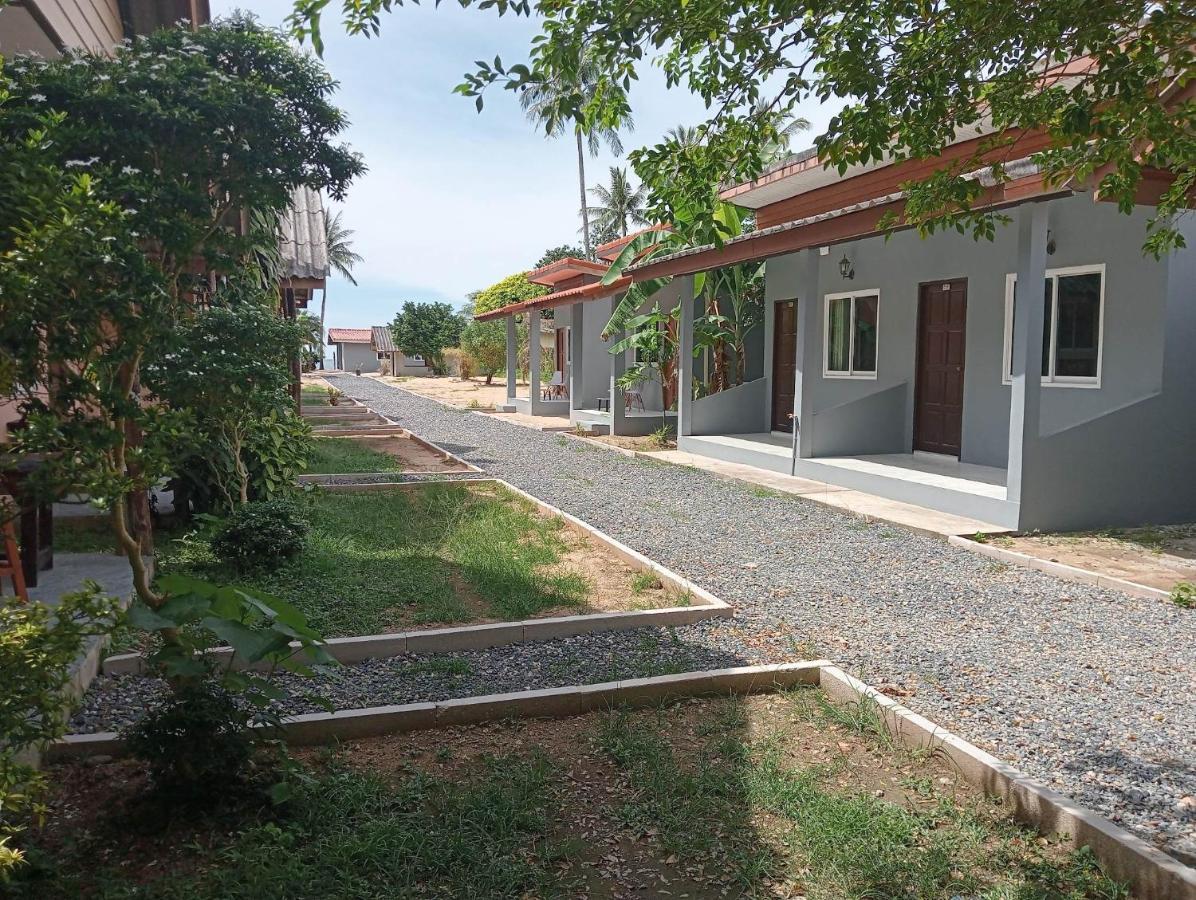 Scandinavian Beach Resort Ko Lanta Kültér fotó