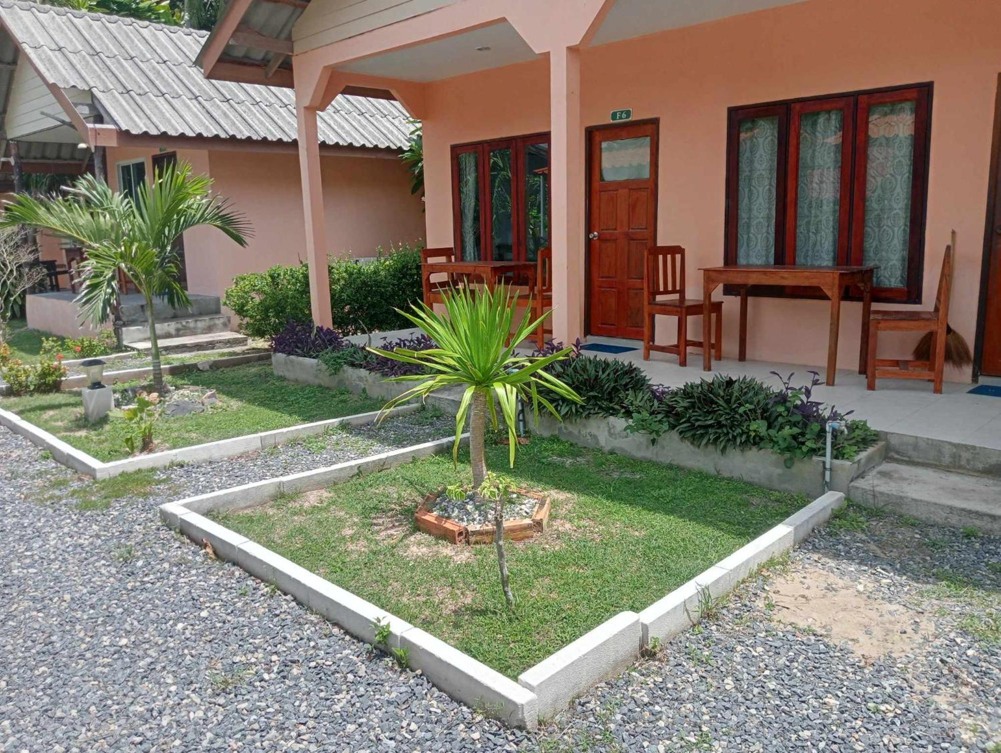 Scandinavian Beach Resort Ko Lanta Kültér fotó